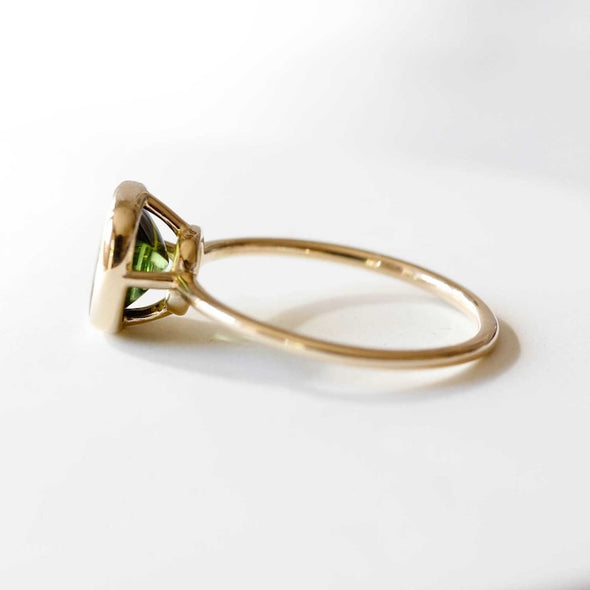 Sugarloaf Green Tourmaline Ring