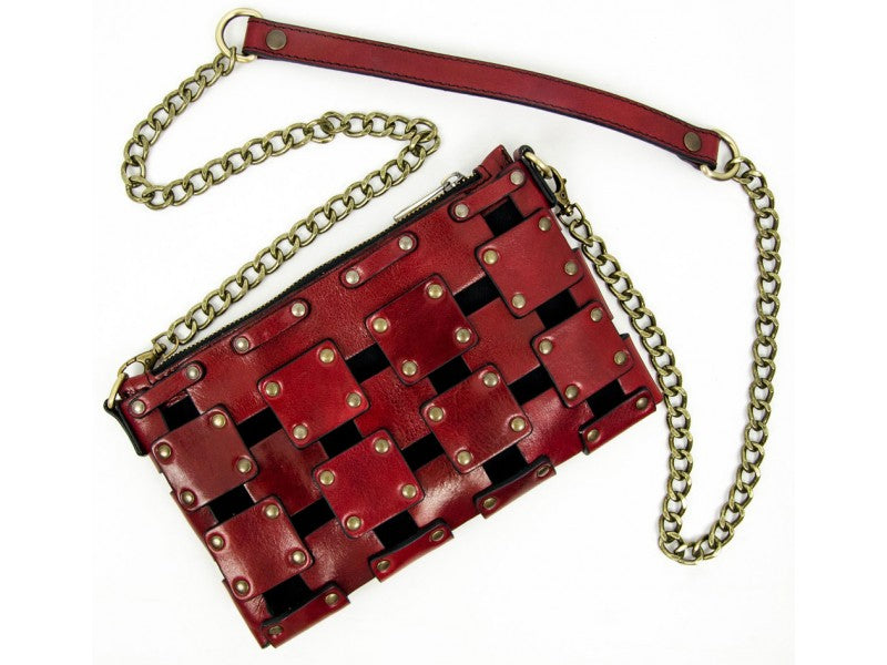 Rockstud Calfskin Pouch for Woman in Poudre | Valentino PH