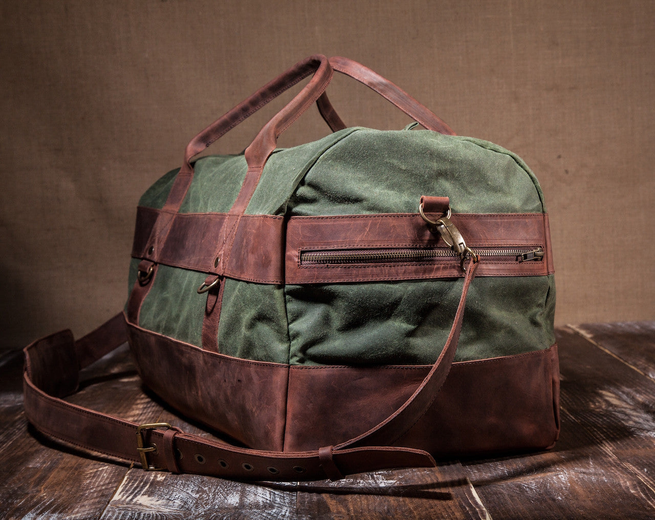 Weekender bag Green canvas & leather : r/Leathercraft